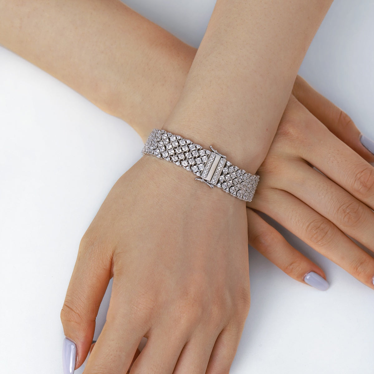 [Max Jewelry ]Ornate Elegant Round Cut Party Bracelet