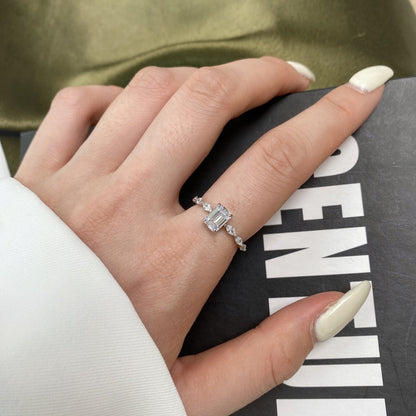 [Max Jewelry ]1.0 Carat Dainty Resplendent Radiant Cut Daily Ring