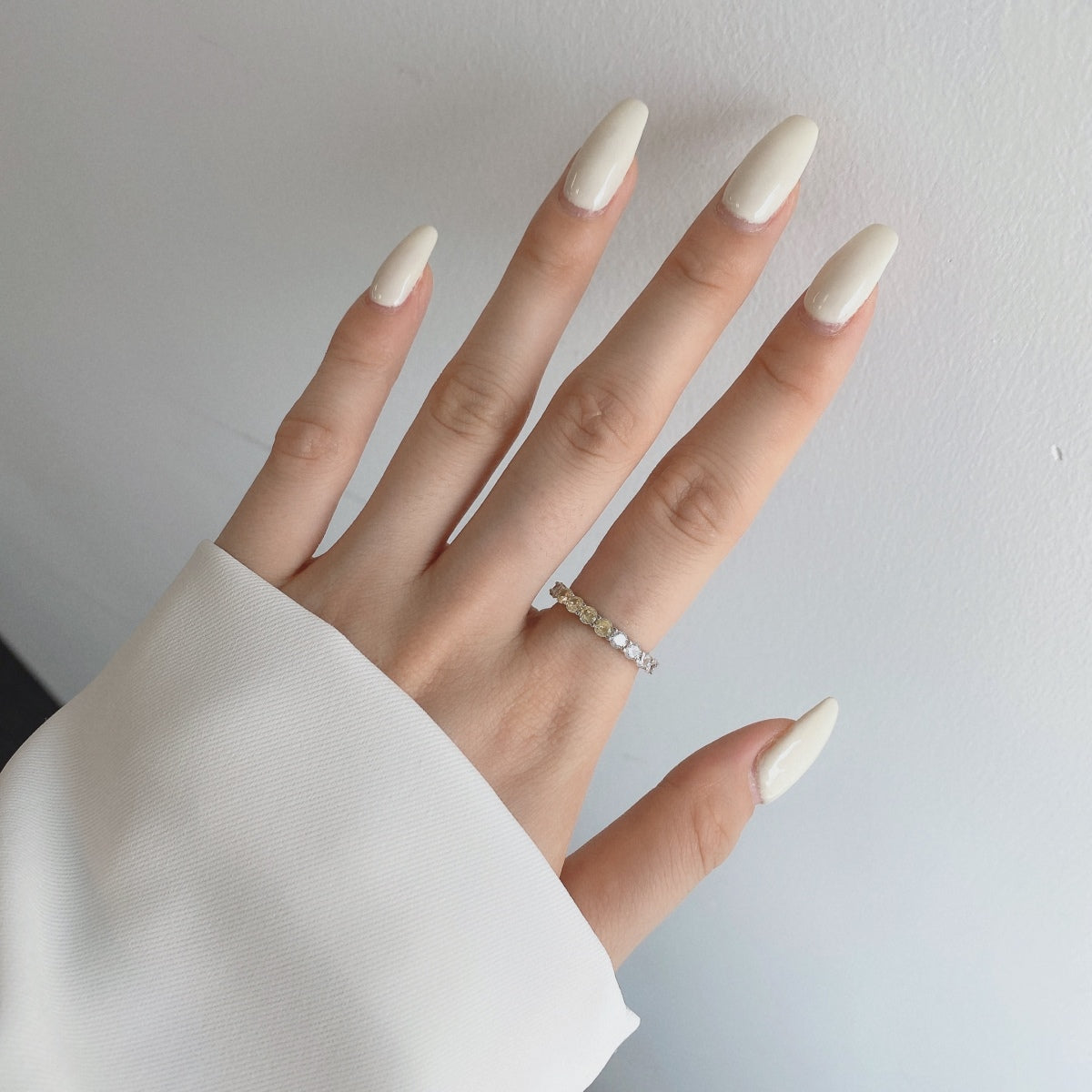 [Max Jewelry ]Sparkling Round Cut Tennis Ring