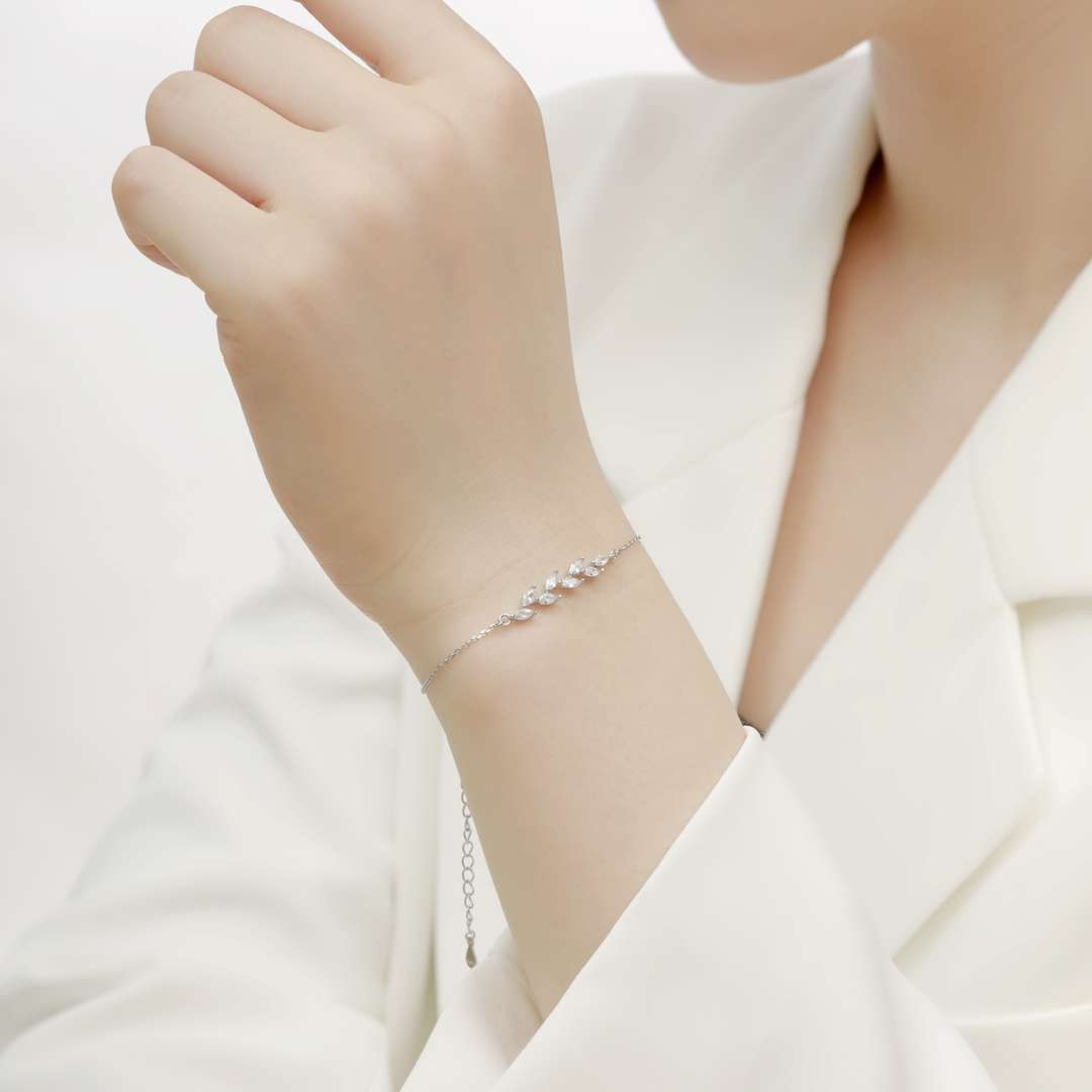 [Max Jewelry ]Elegant Wheat Leaves Shape Bracelet