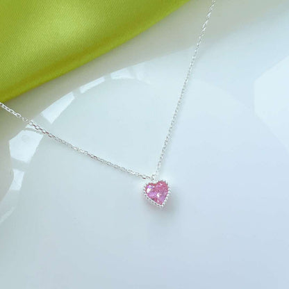 [Max Jewelry ]Ornate Heart Shape Necklace