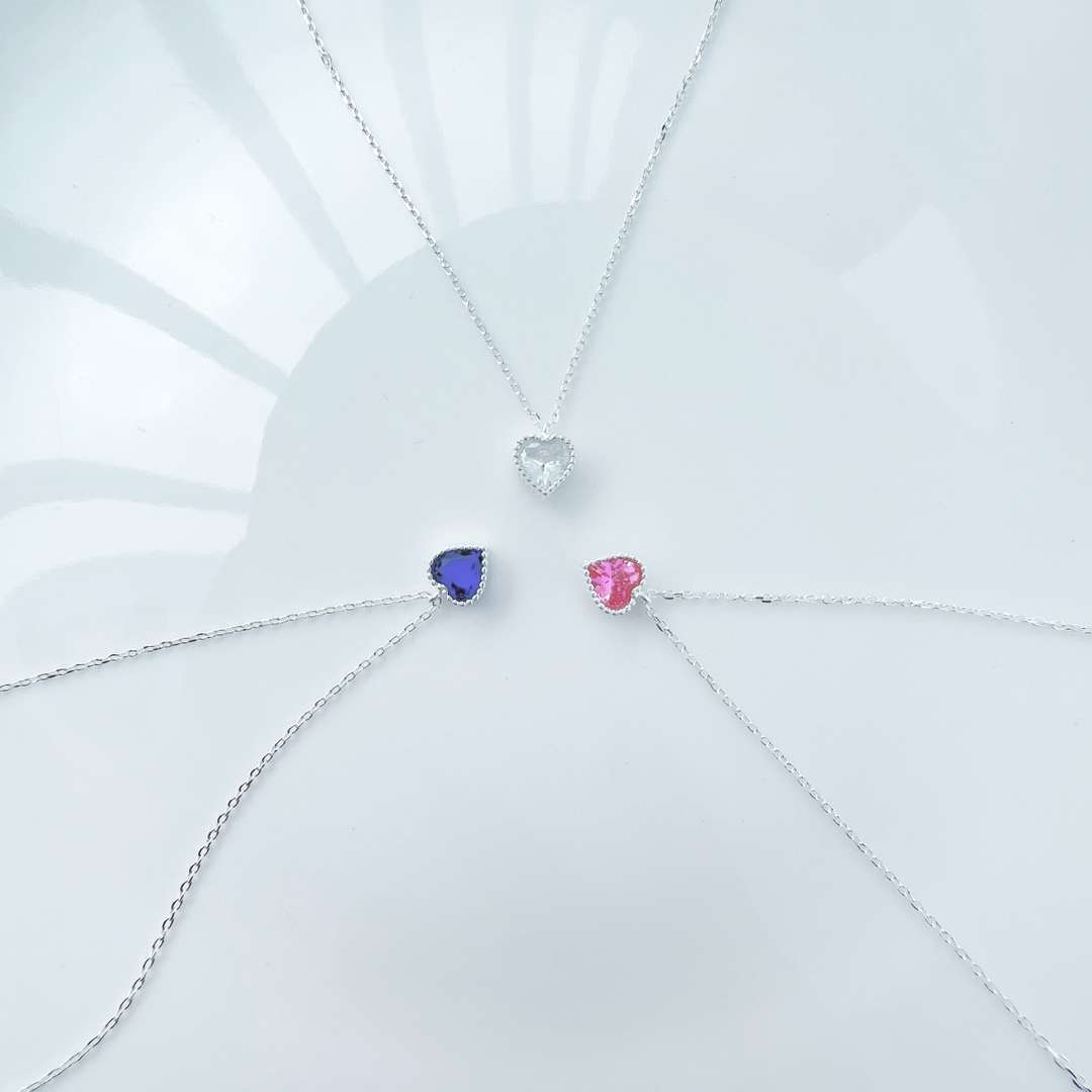 [Max Jewelry ]Ornate Heart Shape Necklace