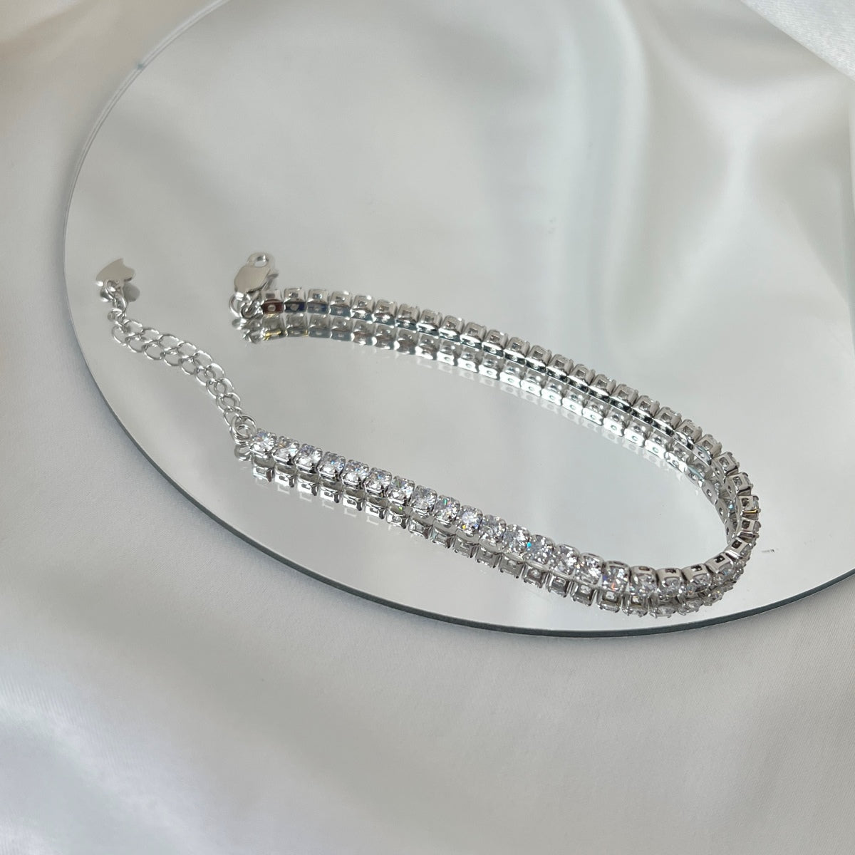 [Max Jewelry ]Sparkling Round Cut Daily Bracelet