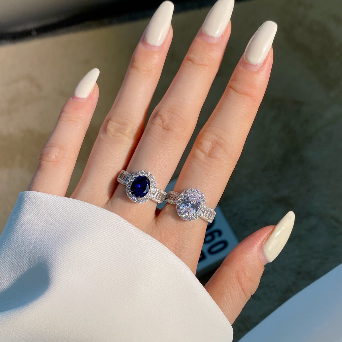 [Max Jewelry ]1.5 Carat Dazzling Charming Oval Cut Banquet Ring