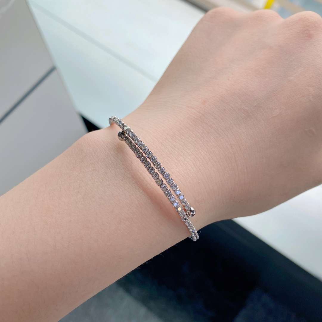 [Max Jewelry ]Row of Diamonds Round Fashion Bracelet