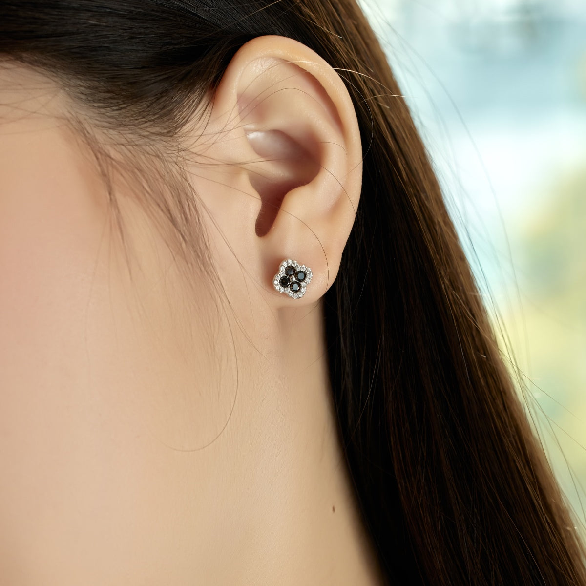 [Max Jewelry ]Four-Leaf Clover Flower Shaped Earrings