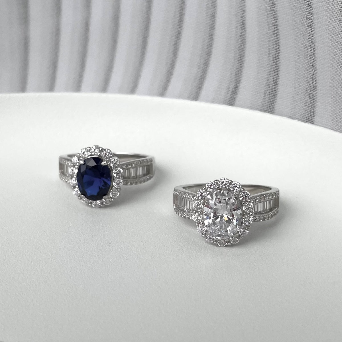 [Max Jewelry ]1.5 Carat Dazzling Charming Oval Cut Banquet Ring