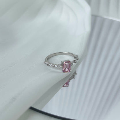 [Max Jewelry ]1.0 Carat Dainty Resplendent Radiant Cut Daily Ring
