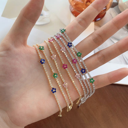 [Max Jewelry ]Sparkling Flower Shape Tennis Bracelet