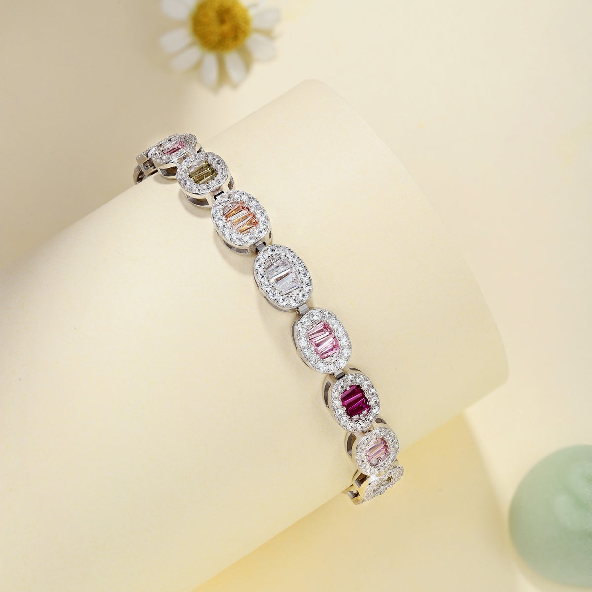 [Max Jewelry ]Exquisite Ornate Emerald Cut Daily Bracelet