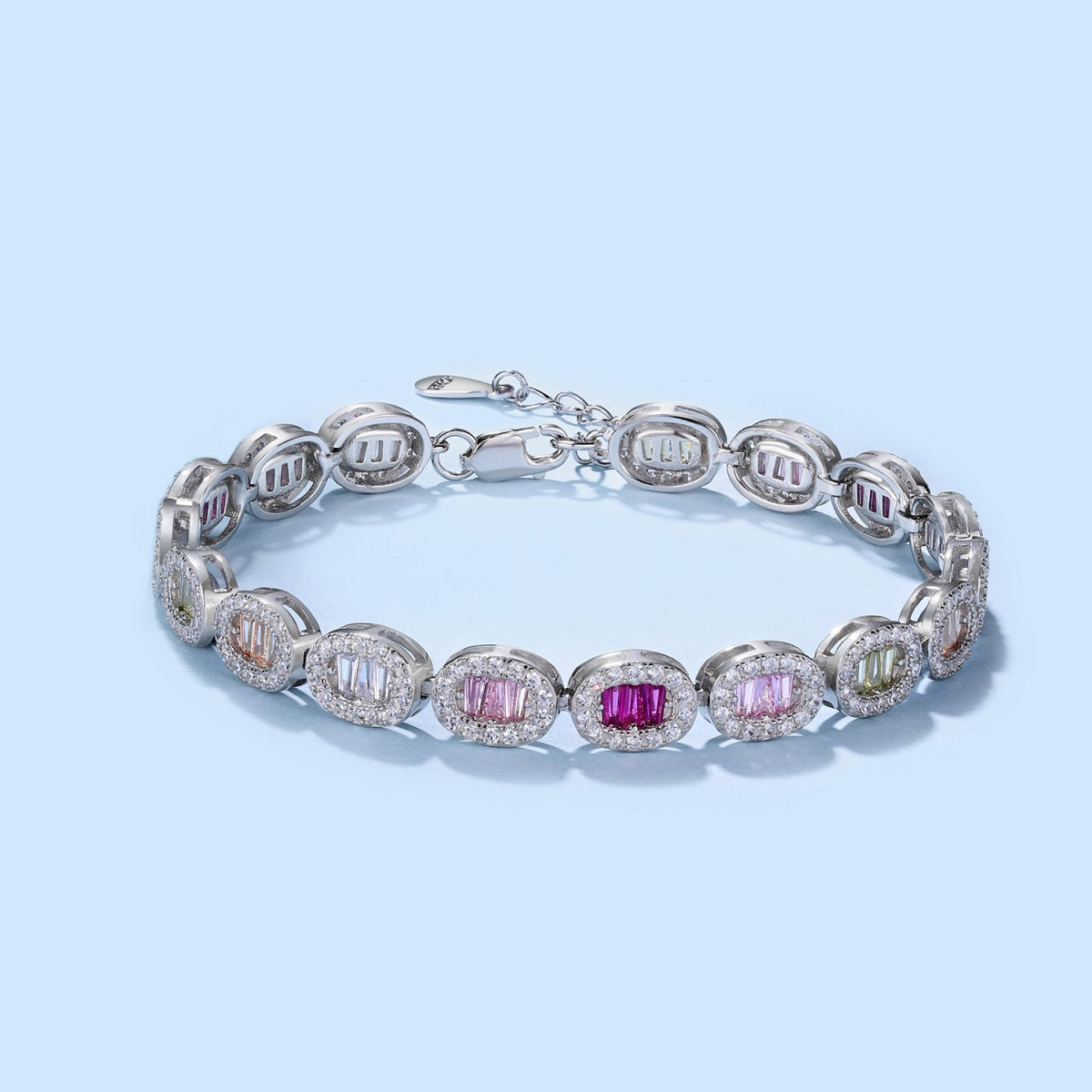 [Max Jewelry ]Exquisite Ornate Emerald Cut Daily Bracelet