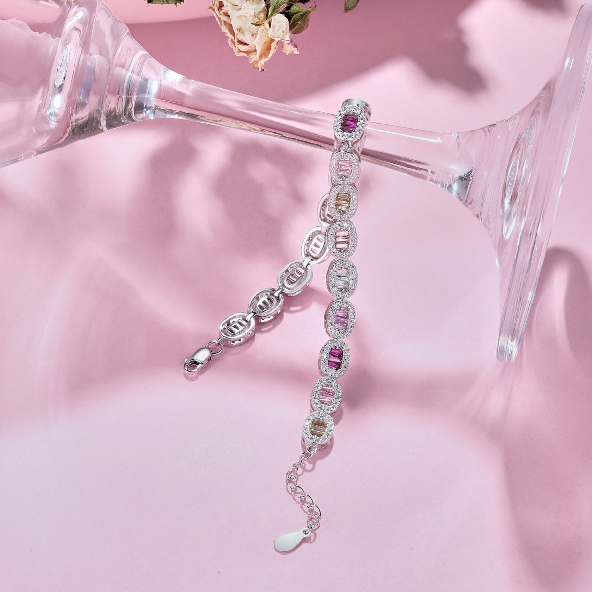 [Max Jewelry ]Exquisite Ornate Emerald Cut Daily Bracelet
