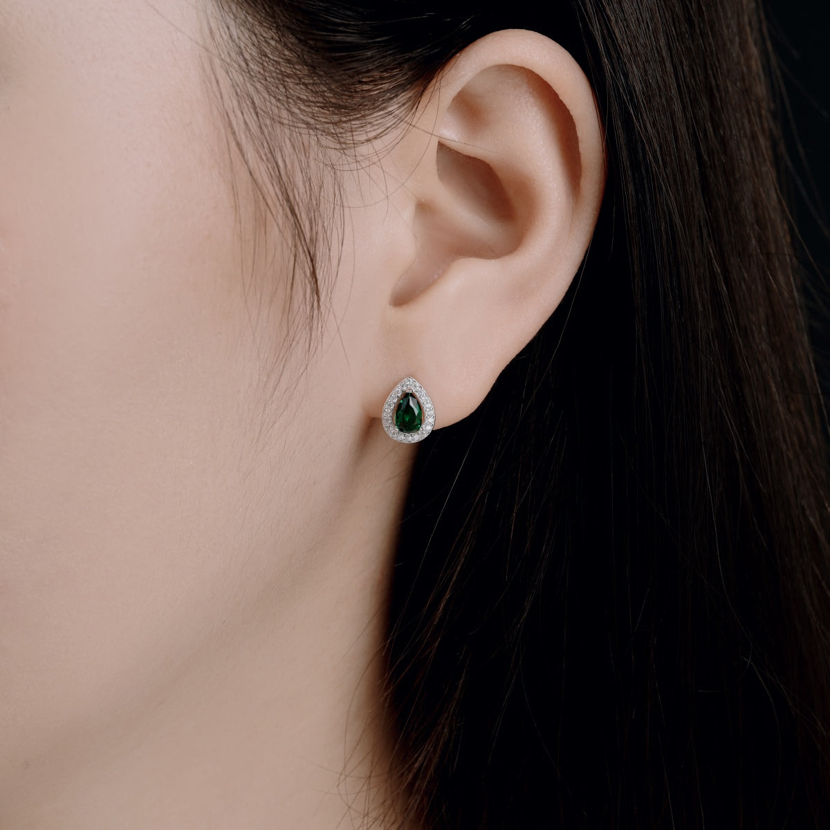 [Max Jewelry ]Luxurious Water Drop Shape Earrings