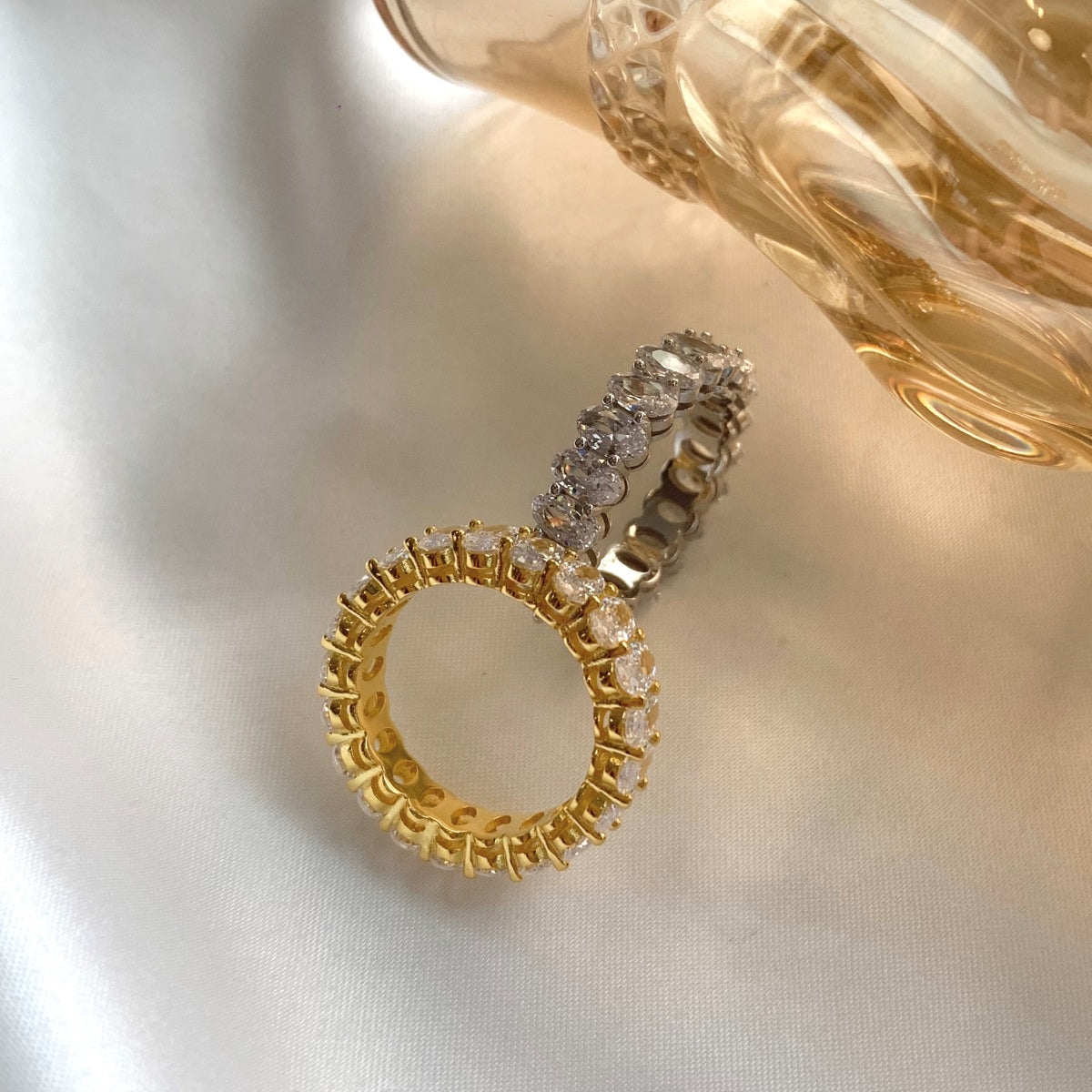 [Max Jewelry ]Ornate Oval Cut Tennis Ring