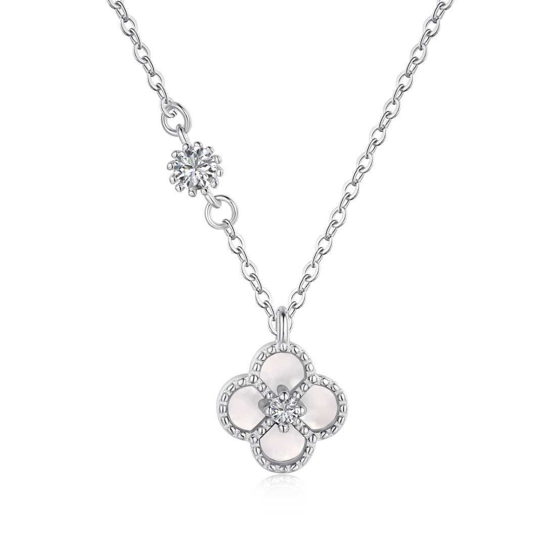 [Max Jewelry ]Delicate Flower Shape Necklace