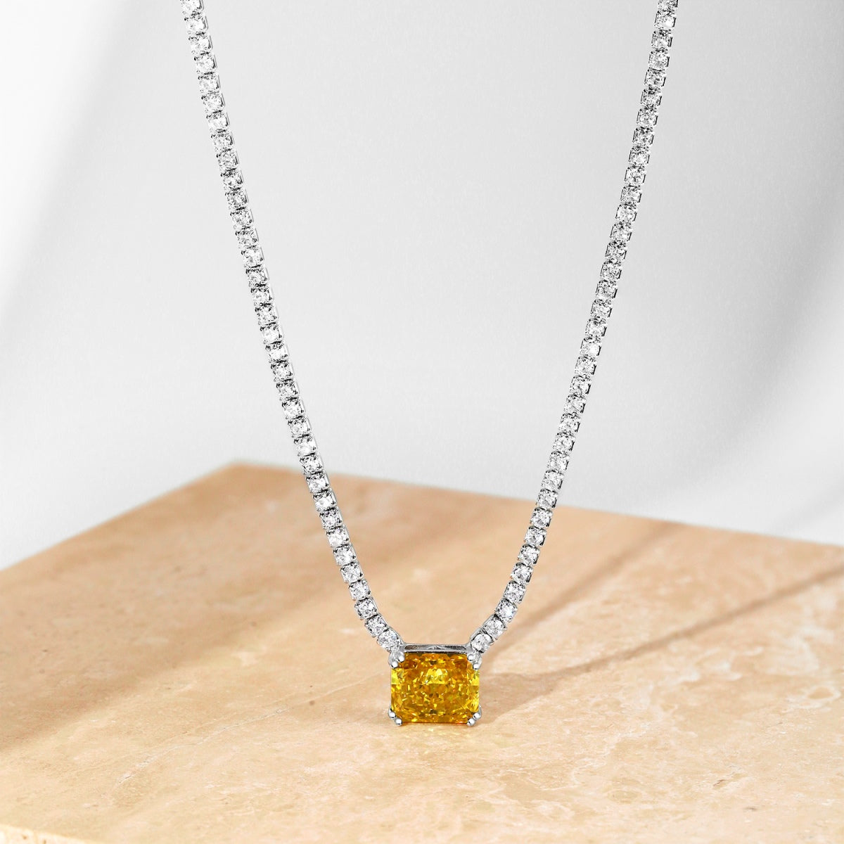 [Max Jewelry ]4.0 Carat Elegant Radiant Cut Necklace