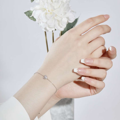 [Max Jewelry ]Heart-Shaped Gentle and Versatile Bracelet