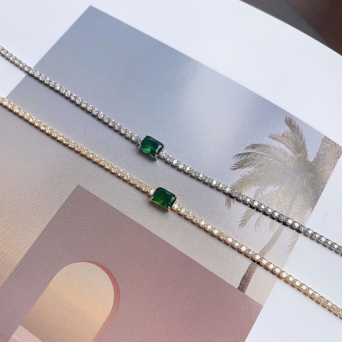 [Max Jewelry ]1.0 Carat Unique Emerald Cut Banquet Bracelet