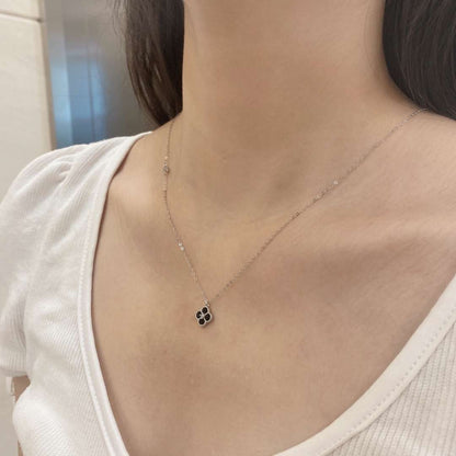 [Max Jewelry ]Delicate Flower Shape Necklace