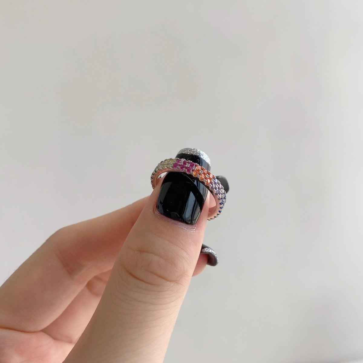 [Max Jewelry ]Unique Colorful Round Cut Tennis Ring