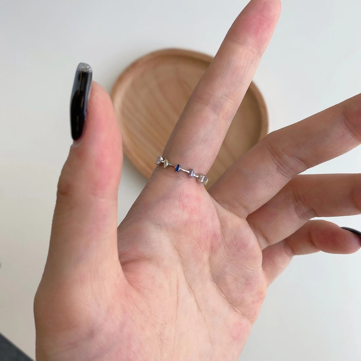 [Max Jewelry ]Unique Trapezoid Cut Daily Ring