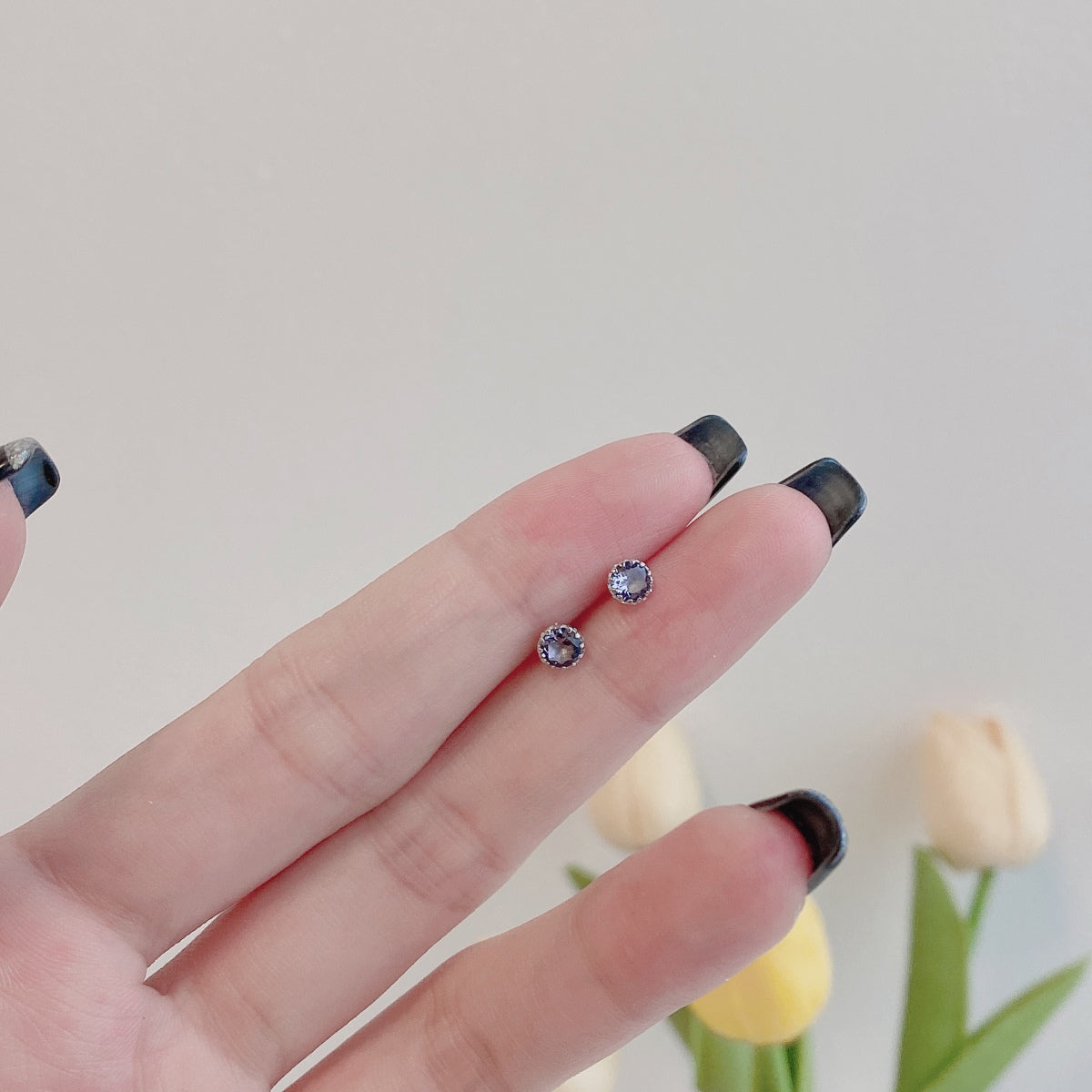 [Max Jewelry ]Sparkling Colorful Round Shape Earrings