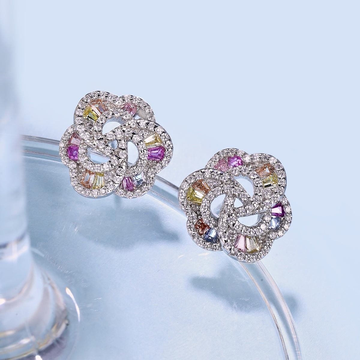 [Max Jewelry ]Exquisite Flower Shape Daily Earrings