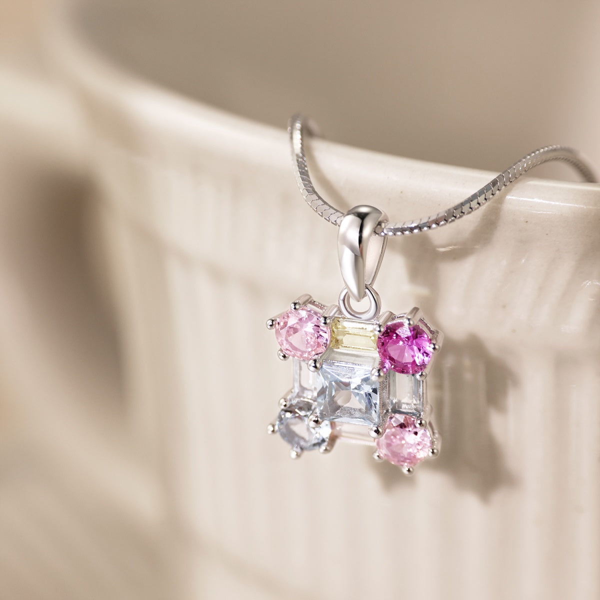 [Max Jewelry ]Gorgeous Multi Colorful Necklace