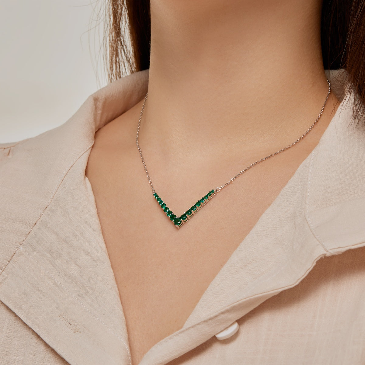 [Max Jewelry ]Ornate Round Cut Necklace