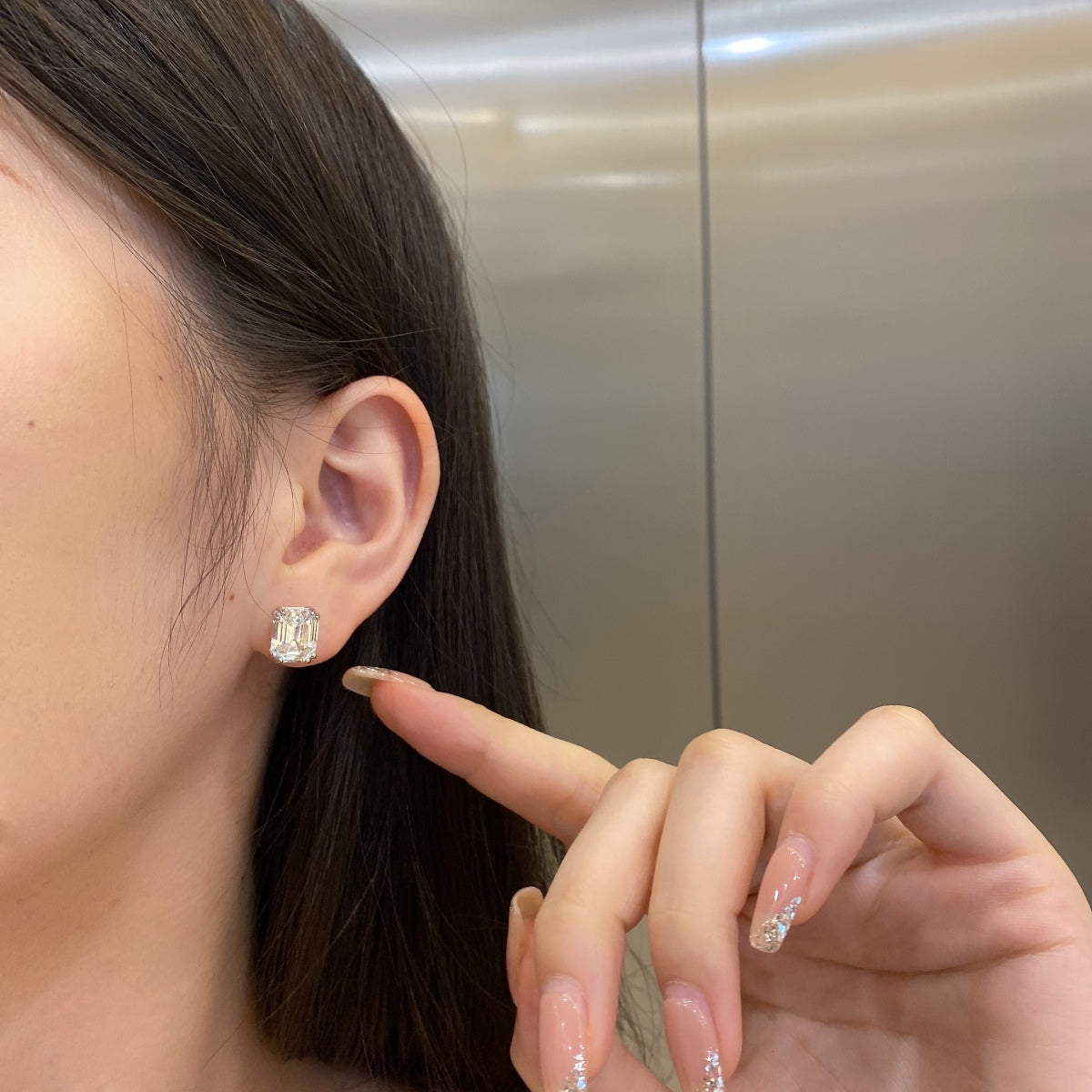 [Max Jewelry ]Dazzling Square Shape Earrings