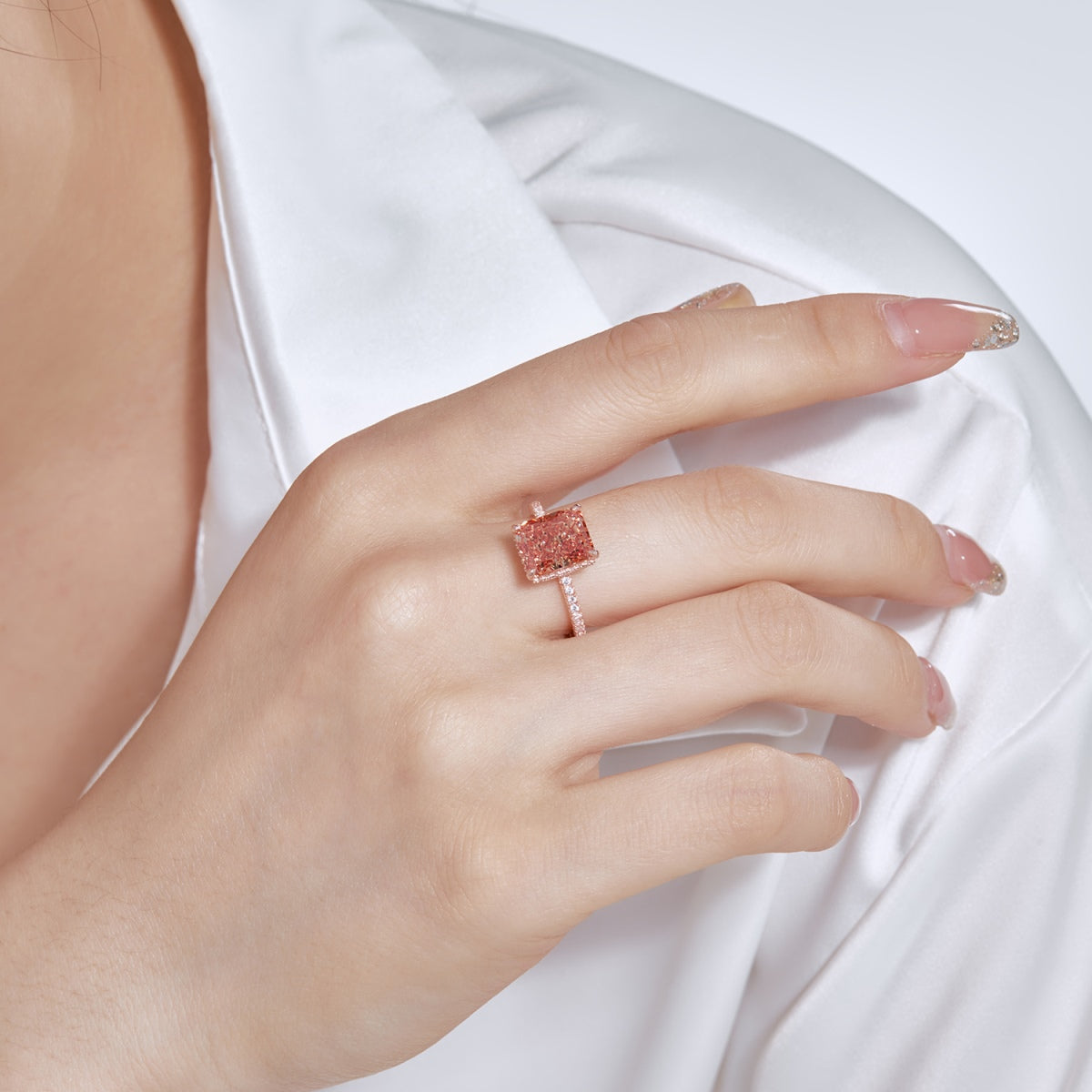 [Max Jewelry ]4.0 Carat Luxurious Engagement Ring