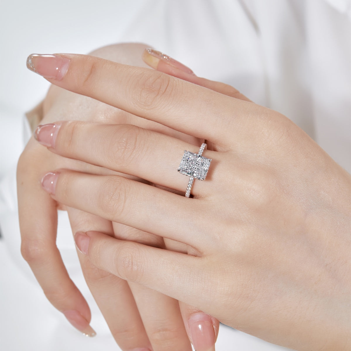 [Max Jewelry ]4.0 Carat Luxurious Engagement Ring