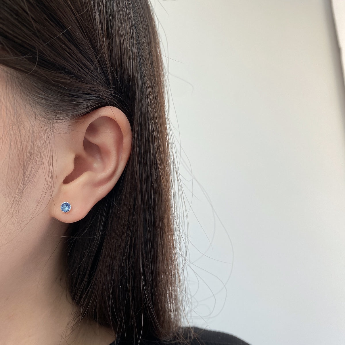 [Max Jewelry ]Sparkling Colorful Round Shape Earrings