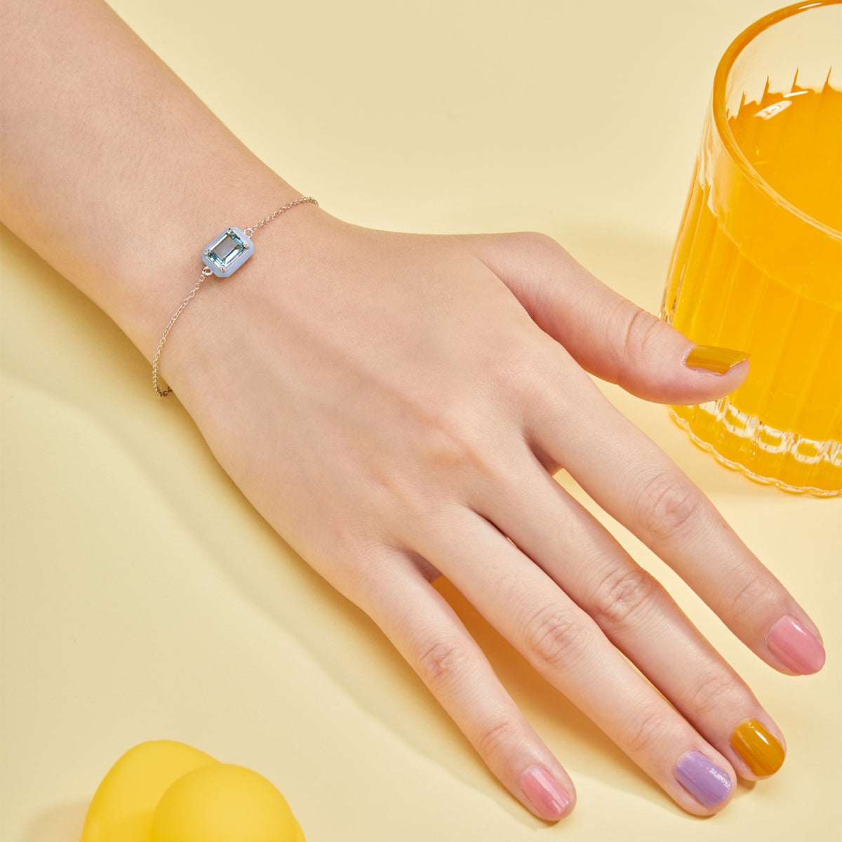 [Max Jewelry ]2.0 Carat Sparkling Colorful Emerald Cut Daily Bracelet