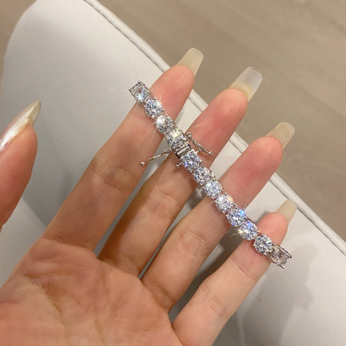 [Max Jewelry ]Ornate Sparkling Round Cut Wedding Bracelet