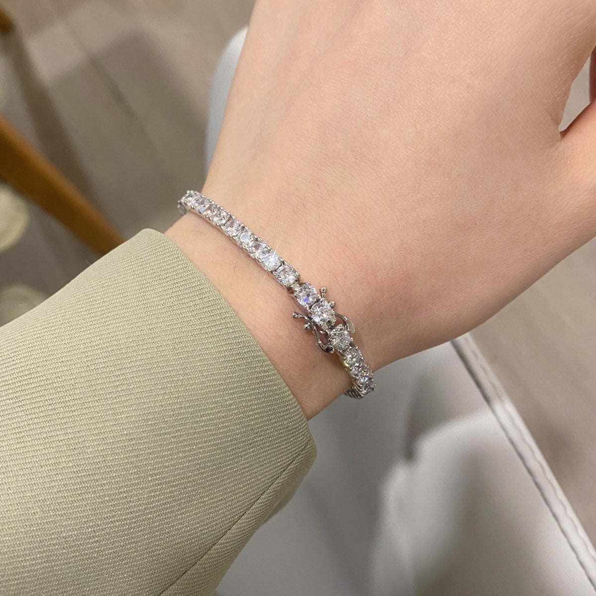 [Max Jewelry ]Luxurious Ornate Round Cut Tennis Bracelet