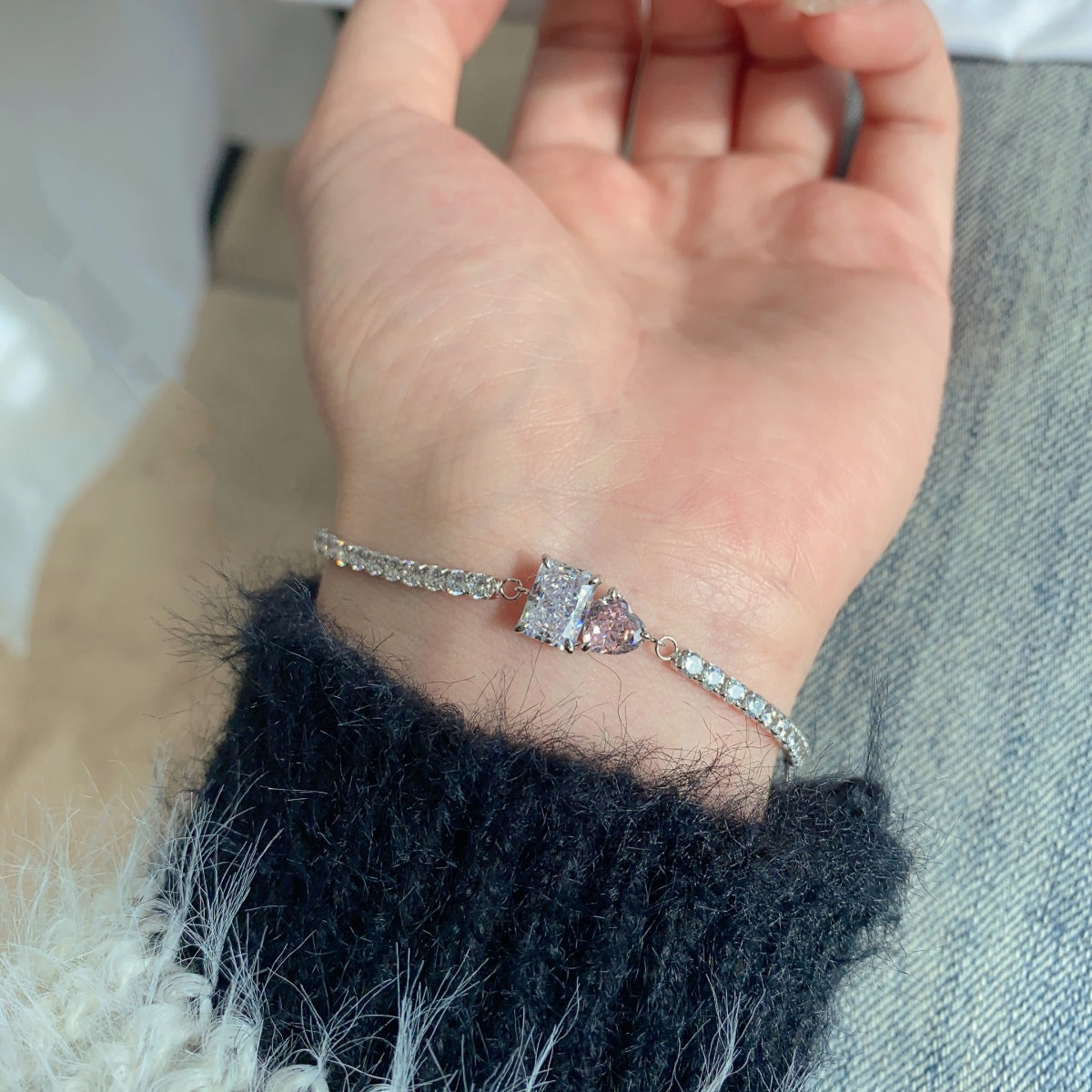 [Max Jewelry ]Dazzling Unique Multi Shape Lover Bracelet