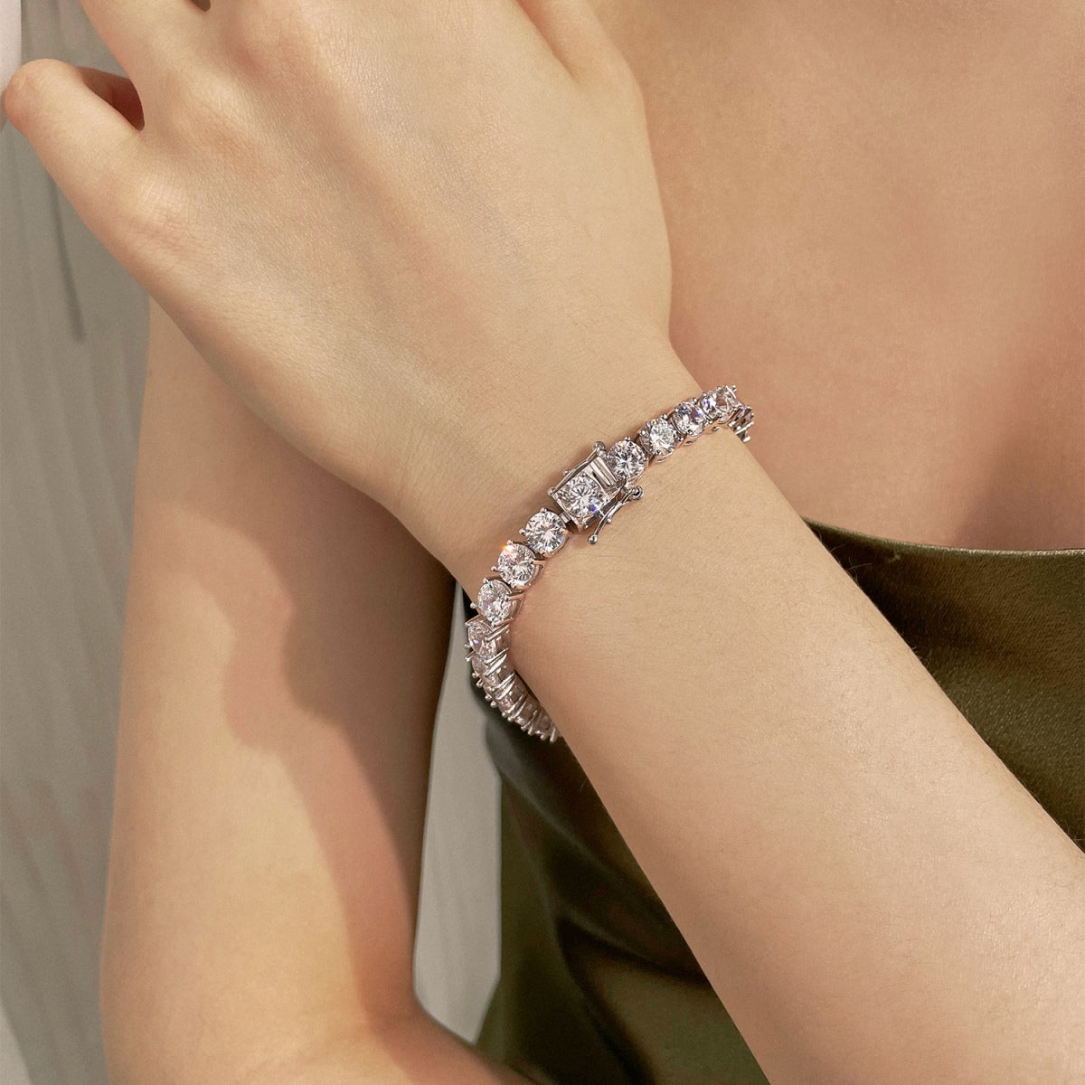 [Max Jewelry ]0.75 Carat Dazzling Round Cut Wedding Bracelet