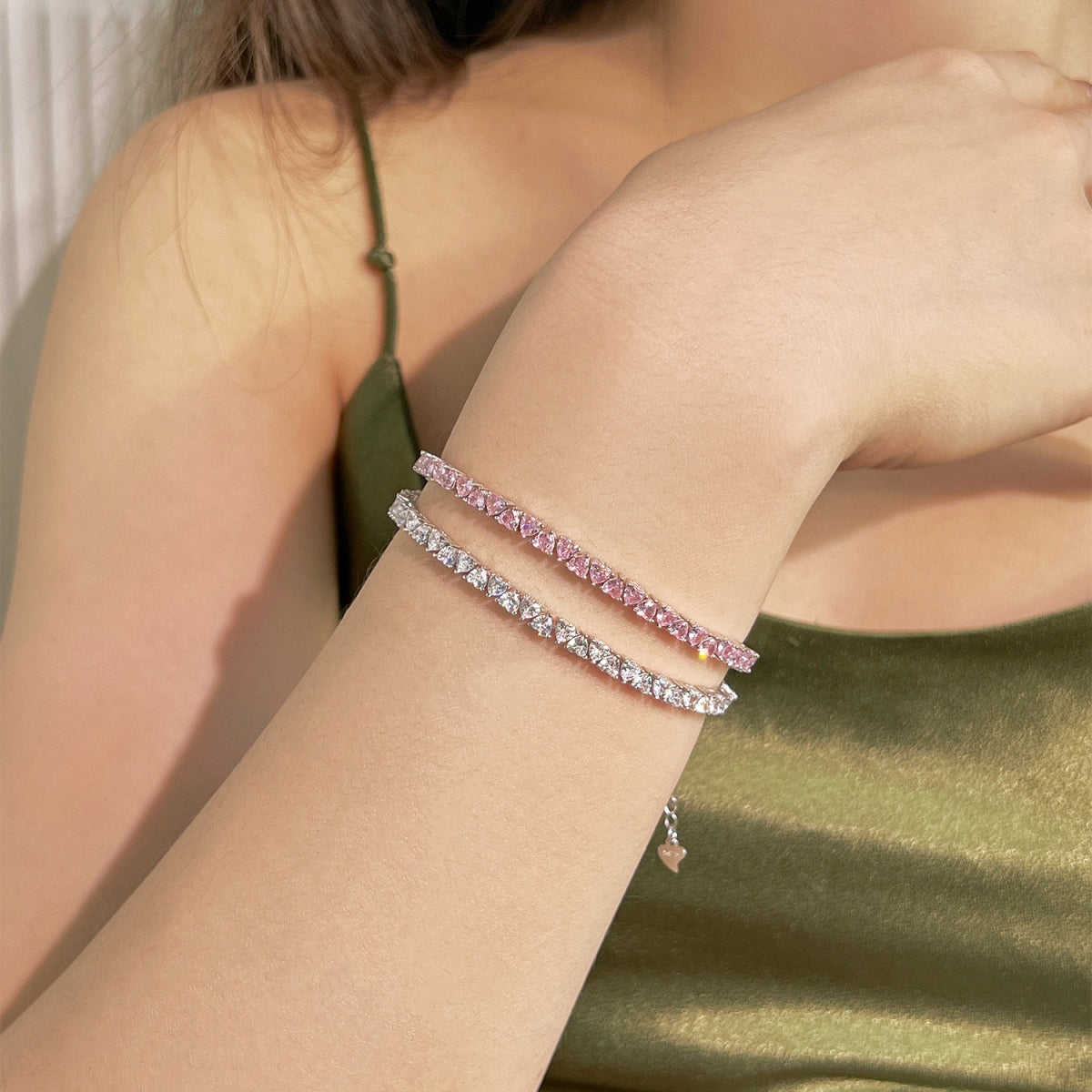[Max Jewelry ]Dazzling Romantic Heart Shape Lover Bracelet