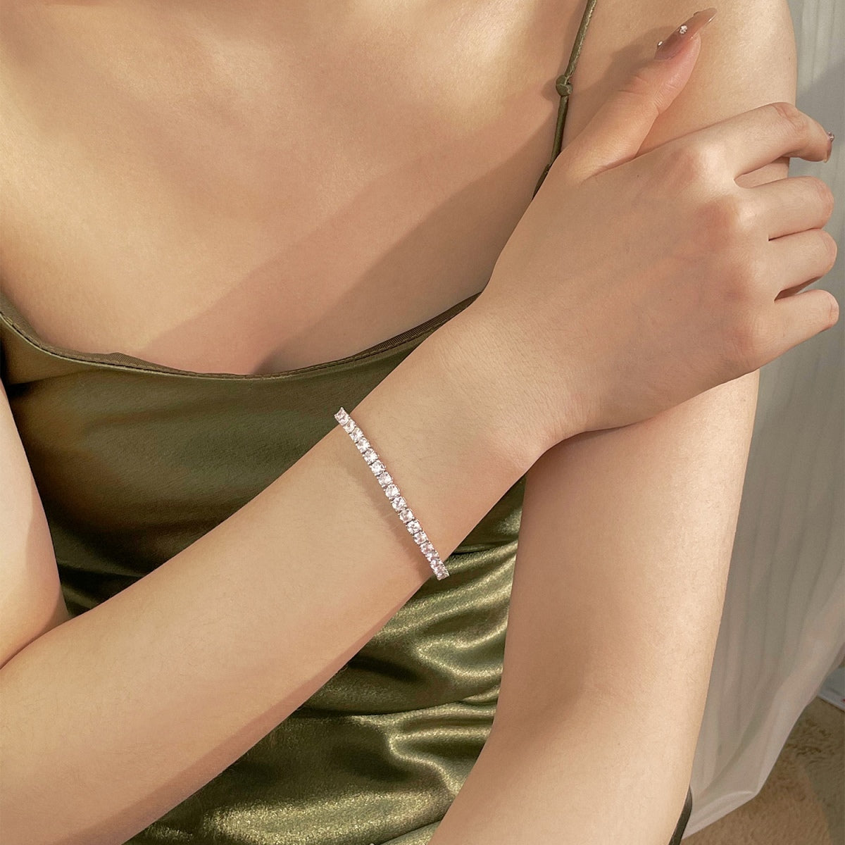 [Max Jewelry ]Luxurious Ornate Round Cut Tennis Bracelet