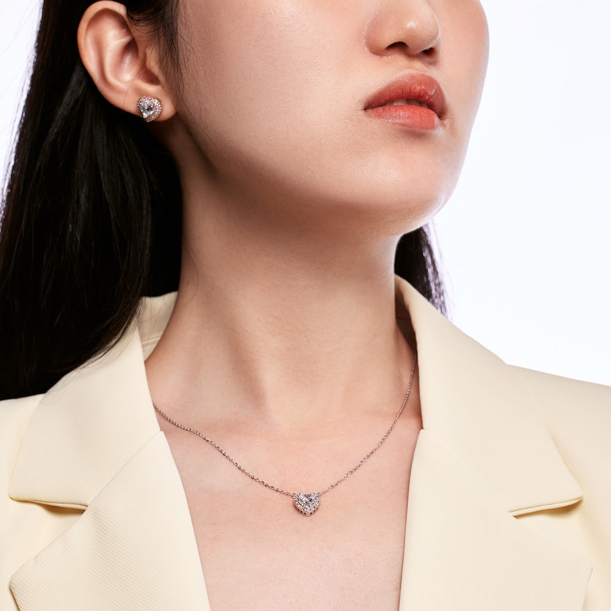 [Max Jewelry ]Exquisite Heart Shape Necklace