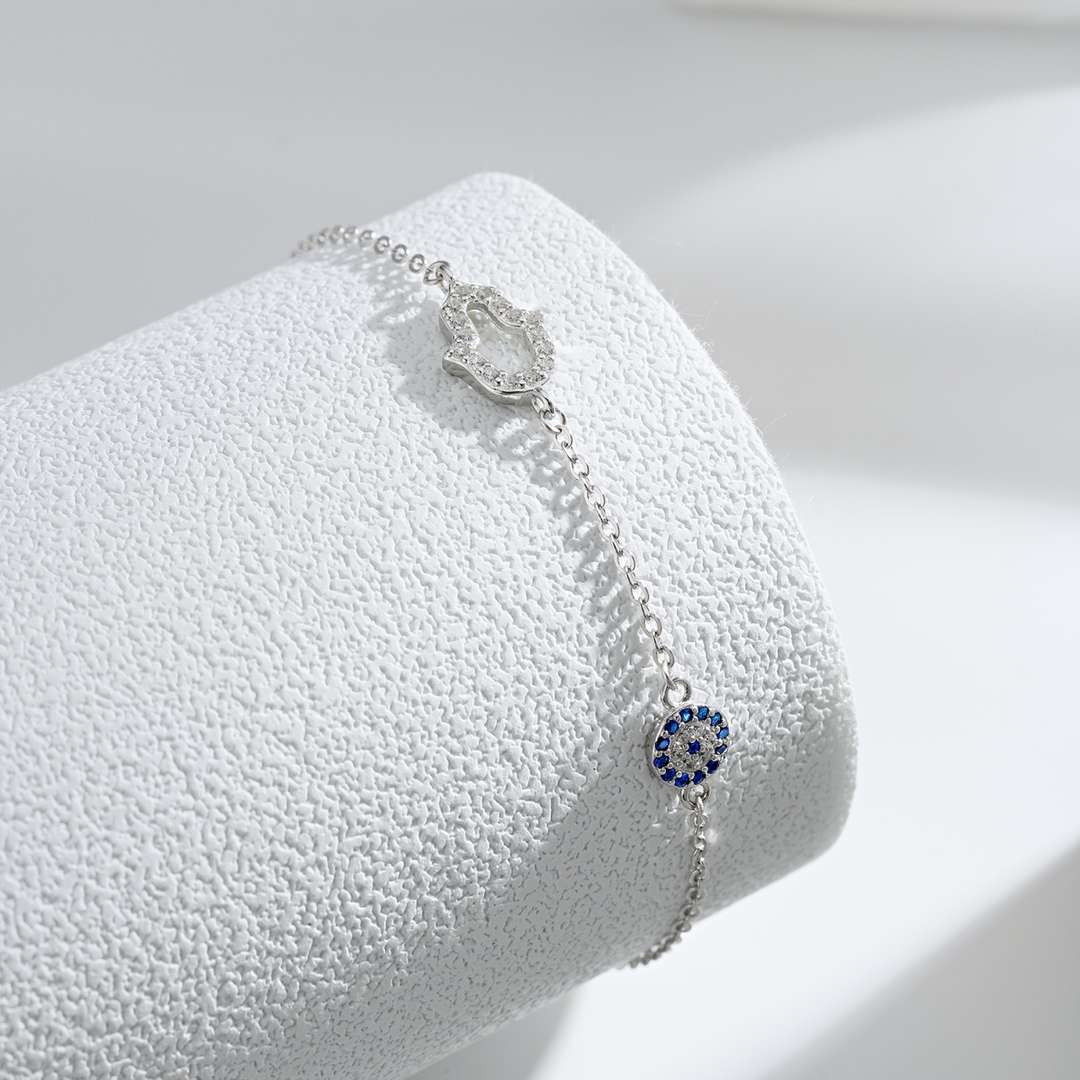 [Max Jewelry ]Gost Shape & Round Shape Necklace