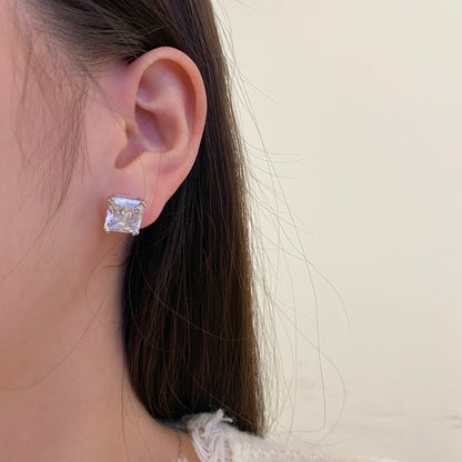 [Max Jewelry ]Delicate Square Shape Earrings