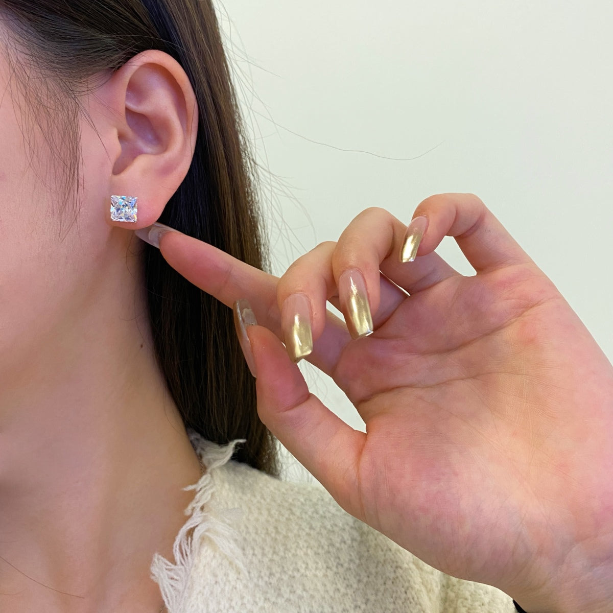 [Max Jewelry ]Ornate Square Shape Earrings