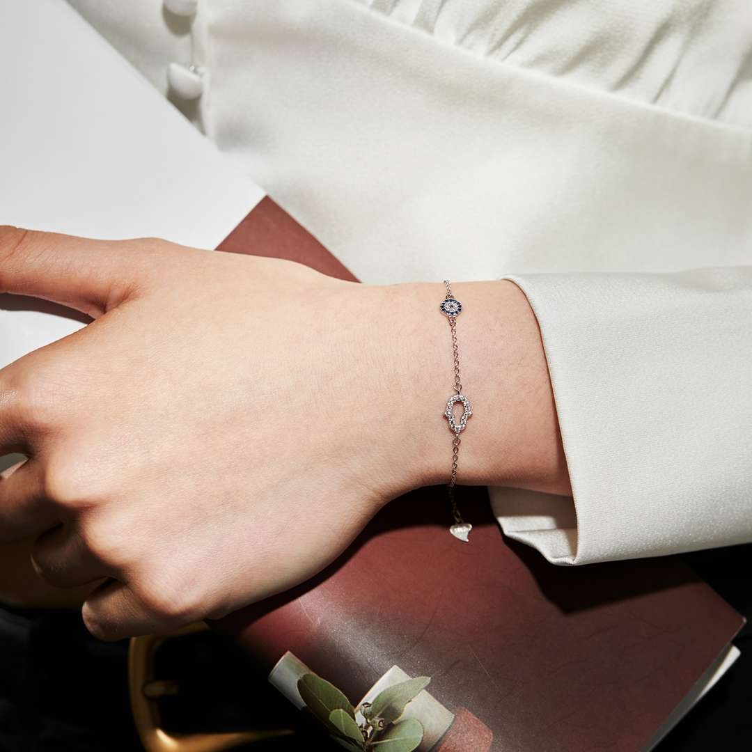 [Max Jewelry ]Gost Shape & Round Shape Necklace