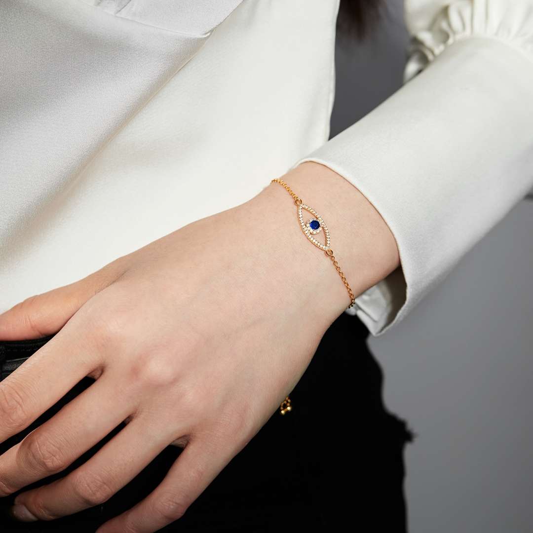 [Max Jewelry ]Devil's Eye Hollow Design Bracelet