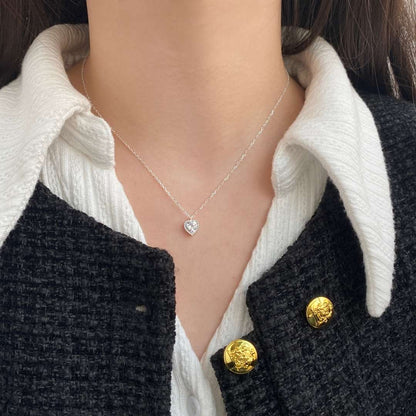 [Max Jewelry ]Ornate Heart Shape Necklace