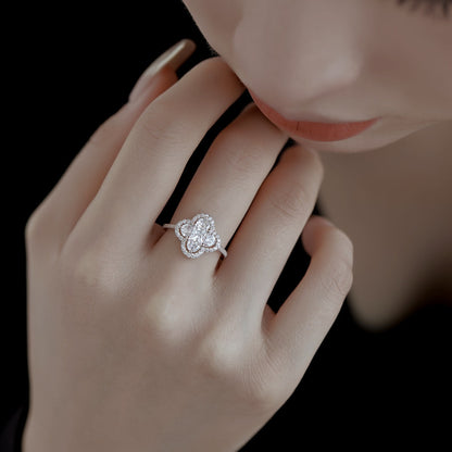 [Max Jewelry ]Luxurious Eternity Flower Shape Banquet Ring