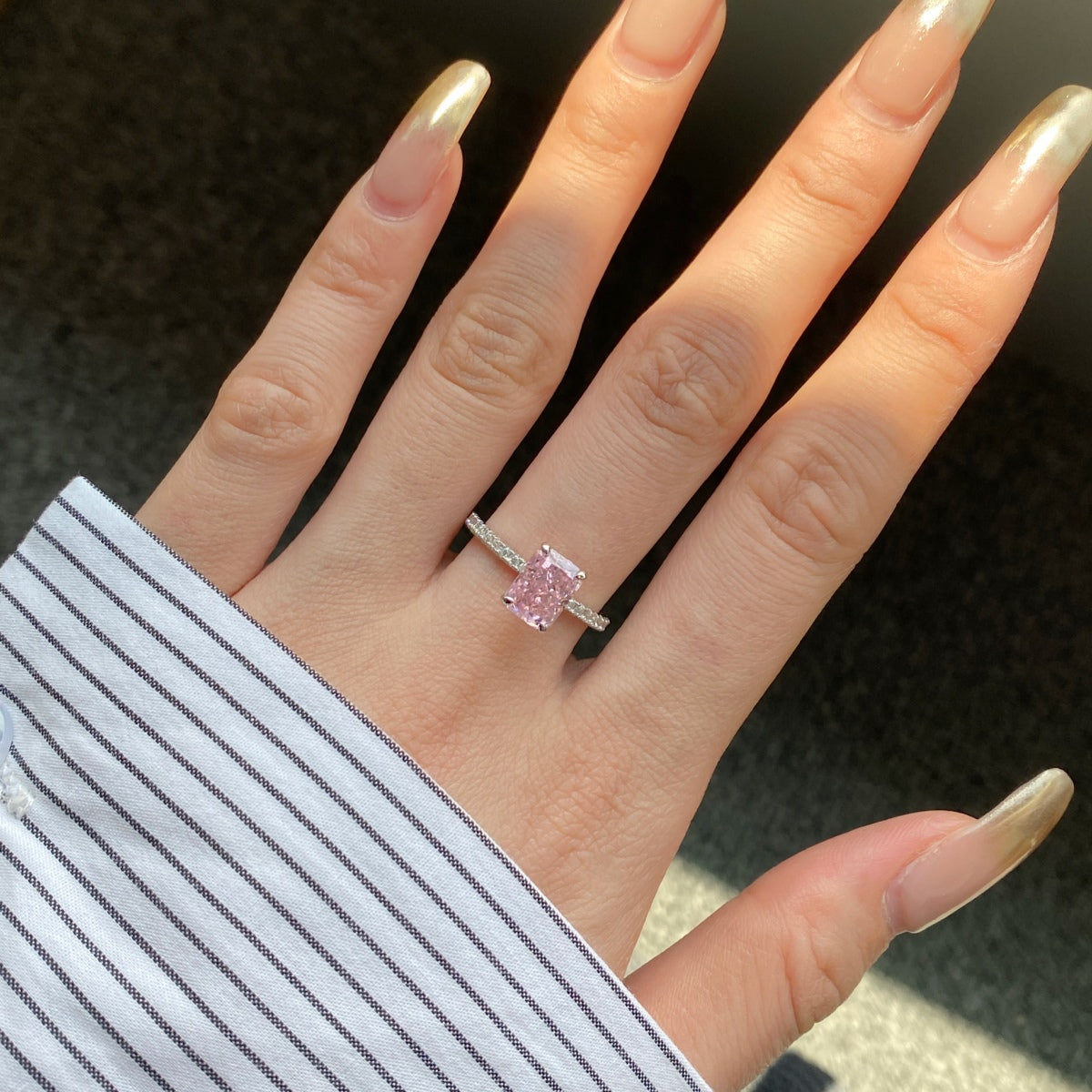 [Max Jewelry ]2.0 Carat Dazzling Sparkling Radiant Cut Party Ring