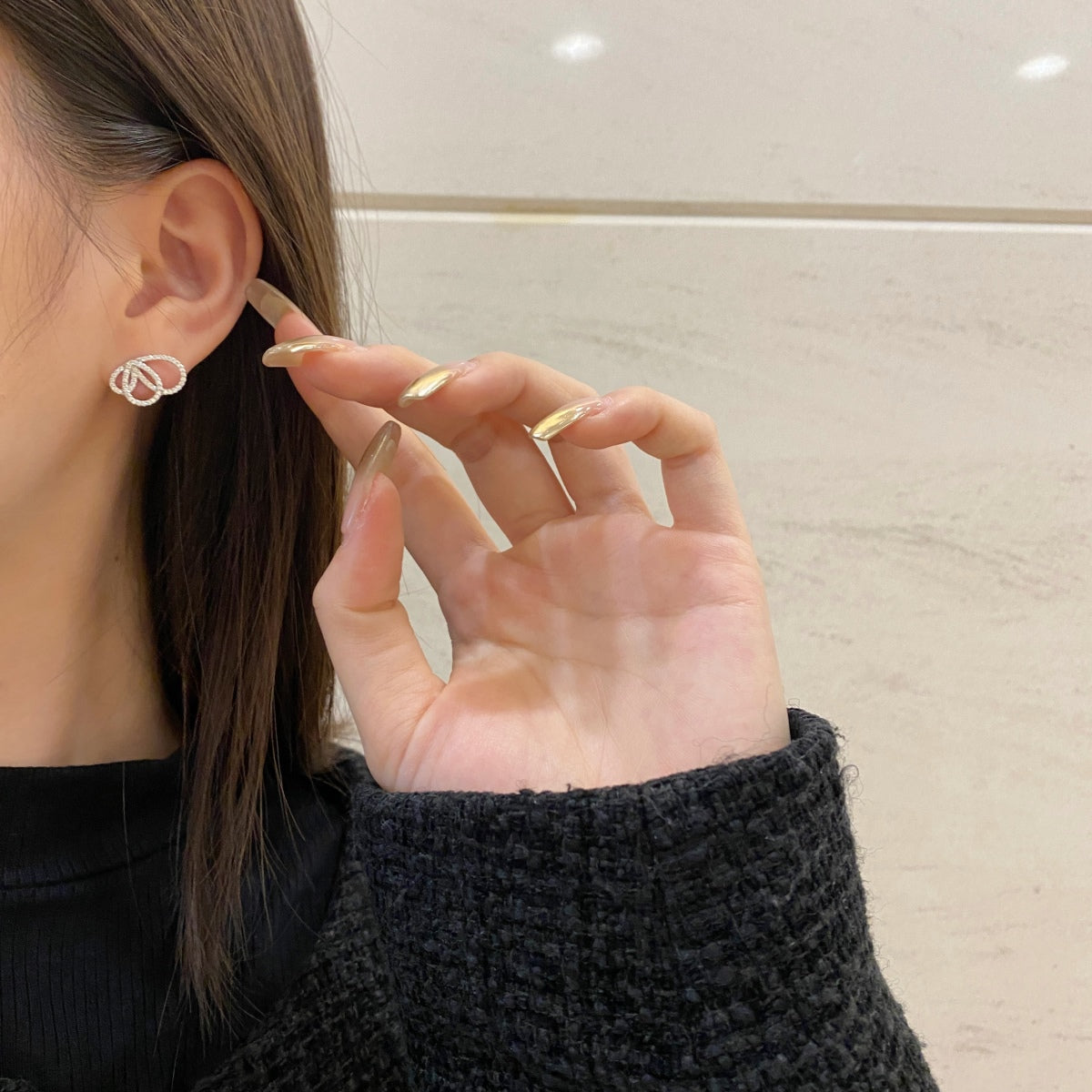 [Max Jewelry ]Exquisite Butterfly Shape Earrings